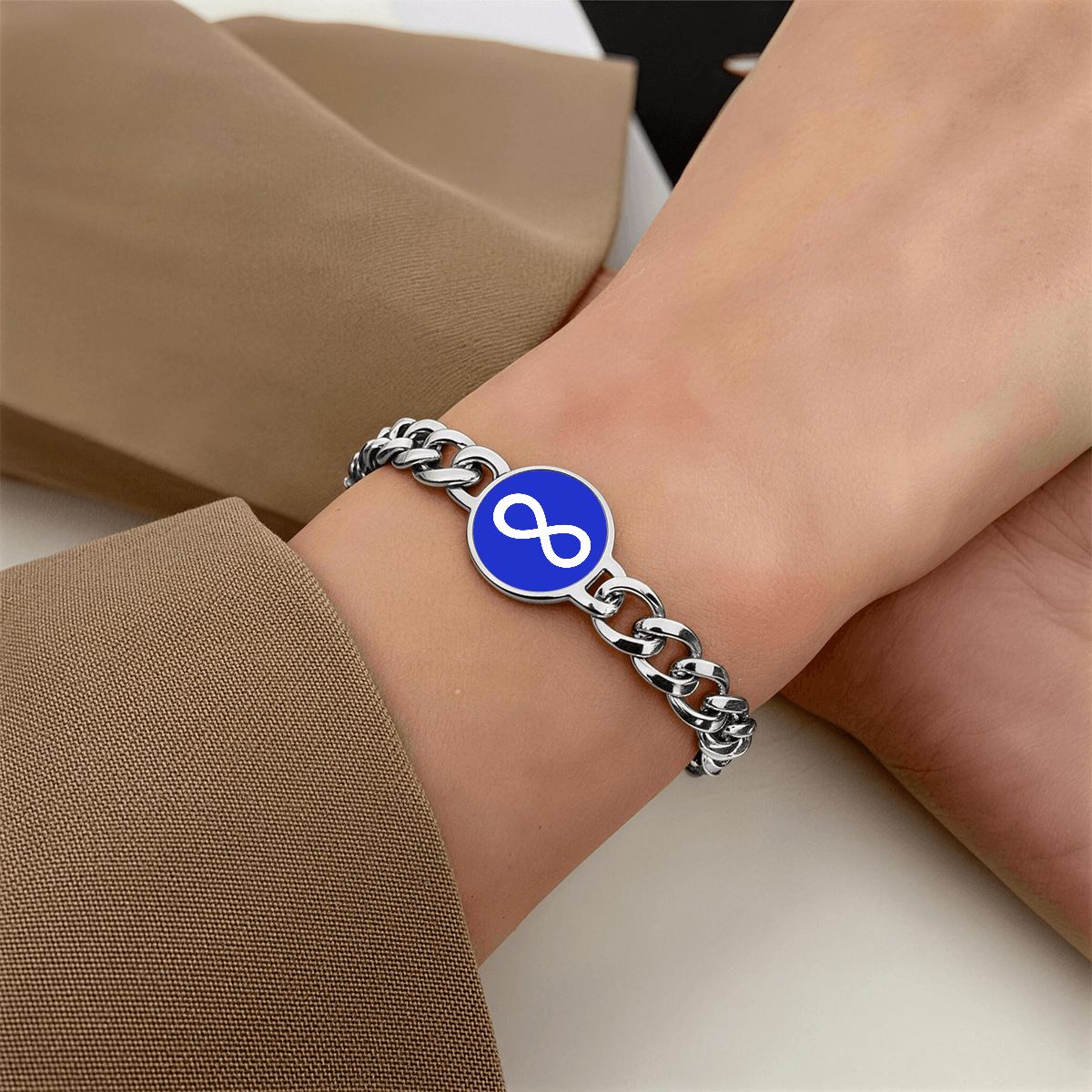 Métis Infinity Flag Cuban Link Bracelet